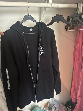 Ateez Black Zip-Up Hooded Jacket with Front Pockets